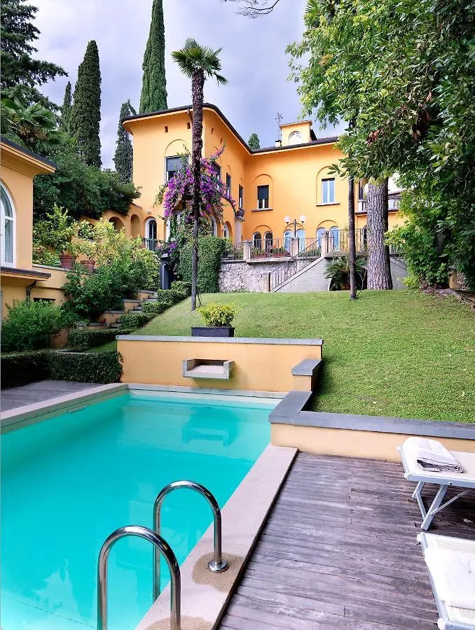Villa Ella In Luxury Resort Gardone Riviera